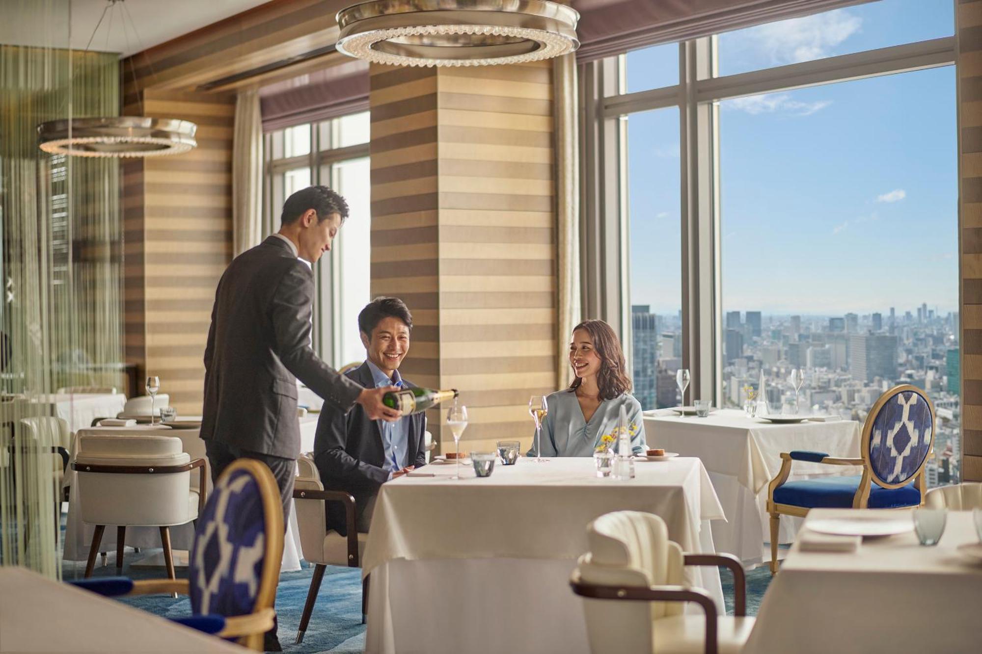 Mandarin Oriental, Tokyo Hotel Exterior photo