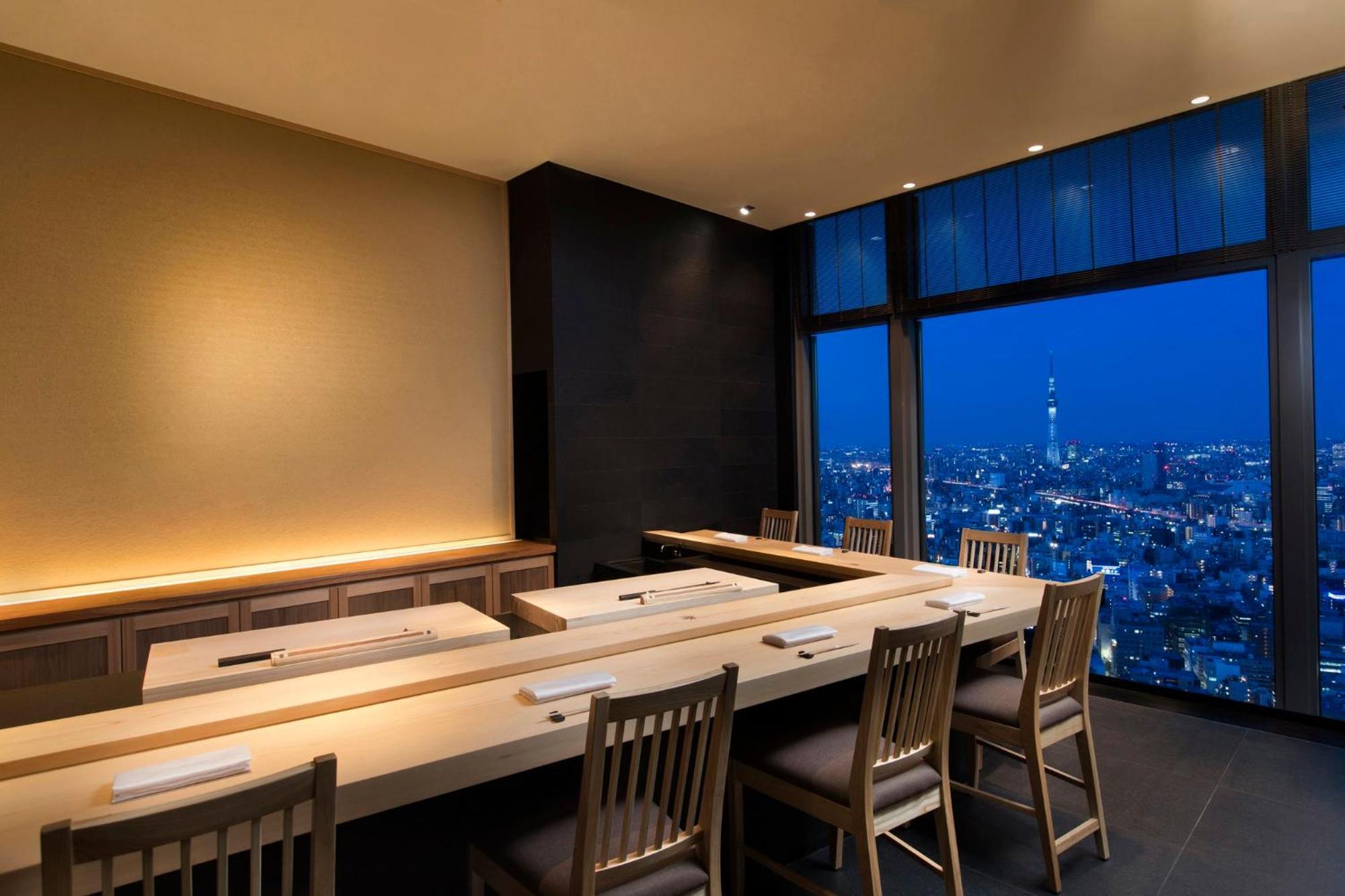 Mandarin Oriental, Tokyo Hotel Exterior photo